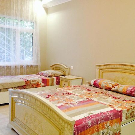 Гостевой Дом Роберто Hotel New Athos Bagian luar foto
