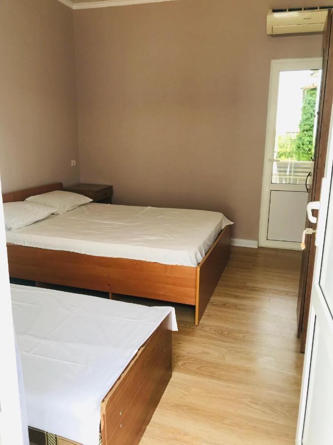 Гостевой Дом Роберто Hotel New Athos Bagian luar foto