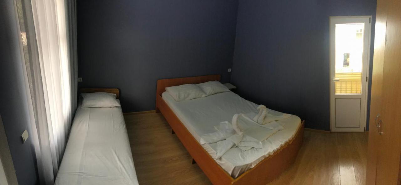 Гостевой Дом Роберто Hotel New Athos Bagian luar foto